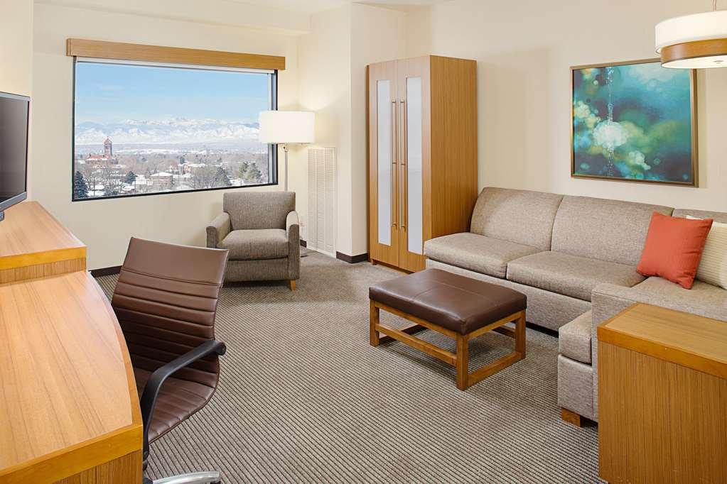 Hyatt Place Denver Cherry Creek Hotel Room photo